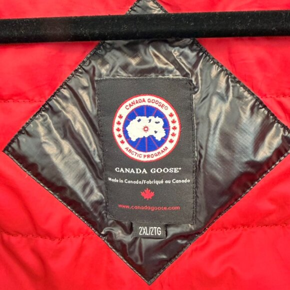 Canada Goose Hybrid Lite Down Jacket (Black/Red) – Size 2XL - Picture 7 of 14